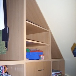 Tetőtér berendezes